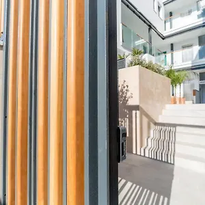 Estudio Moderno, Coqueto, Centrico Y Muy Funcional Tarifa
